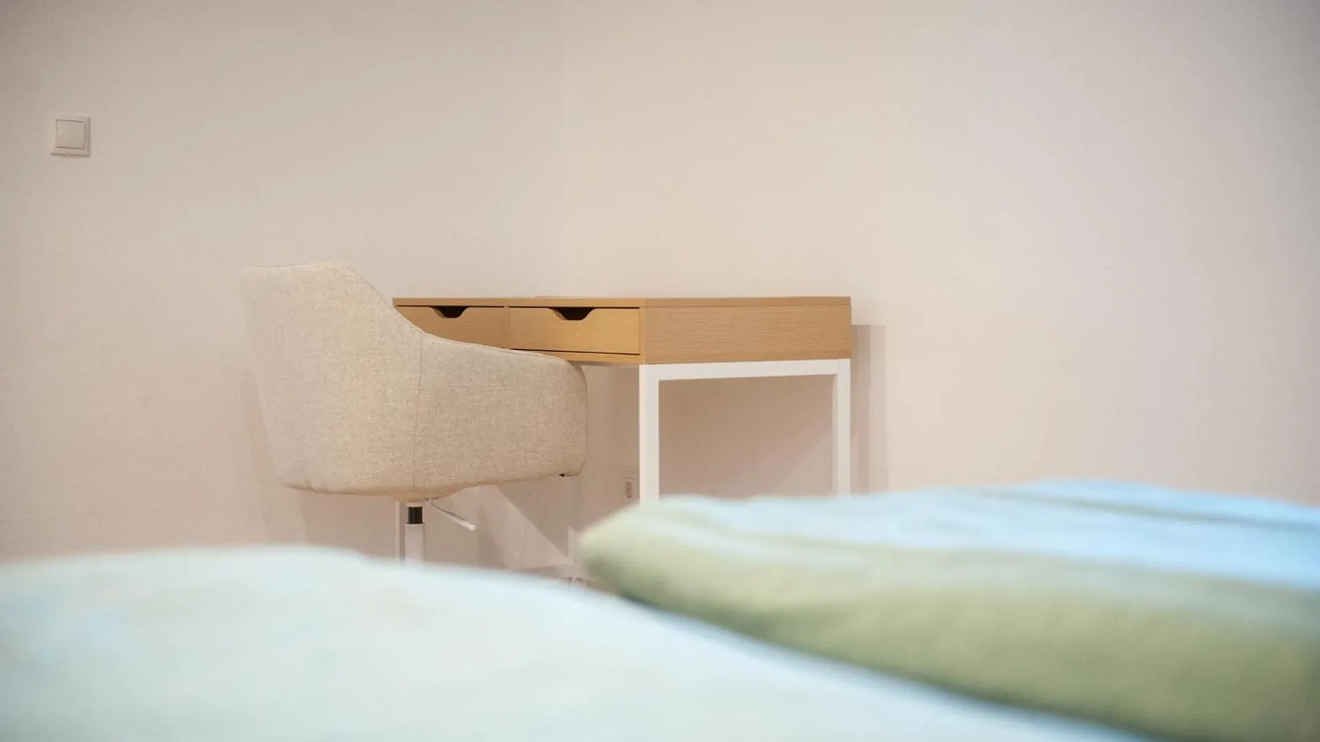 Schlossberg - Ferienwohnung Im Herzen Von Selb 0*,